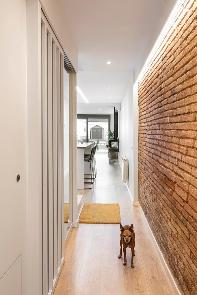 B_C.-LLOBET-40_-899-x-1352mm