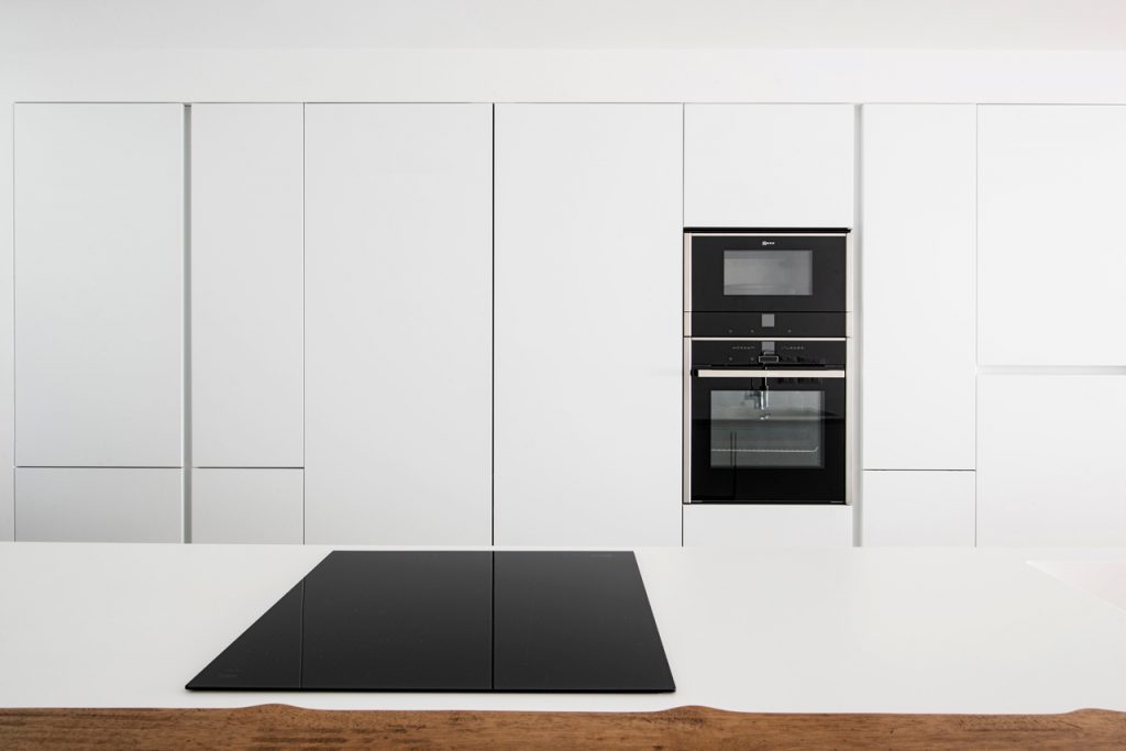 C_C.-LLOBET-40_1386x923mm