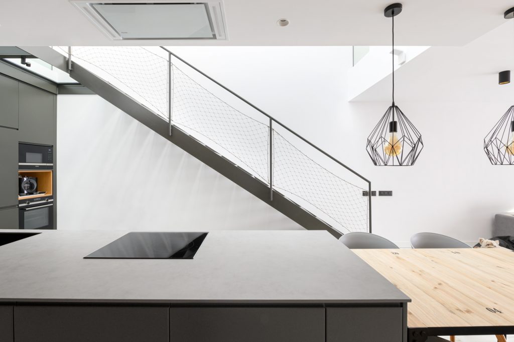 C_GÜELL-I-FERRER_1386x923mm