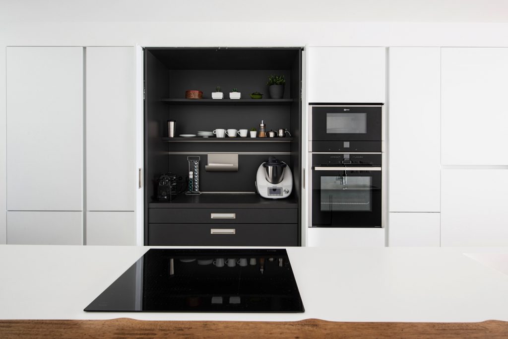 D_C.LLOBET-40_1386x923mm