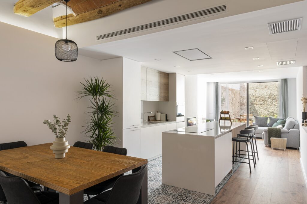 Cocina de casa inglesa Next Arquitectura